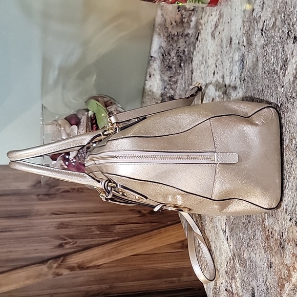 Michael Michael Kors EUC Leather Top Handle Bag - Picture 5 of 10